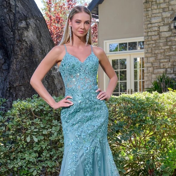 New Floral Lace Embellihsed Maxi Mermaid Tulle Dress w/ Lace Up Back GL3692 - Picture 1 of 14